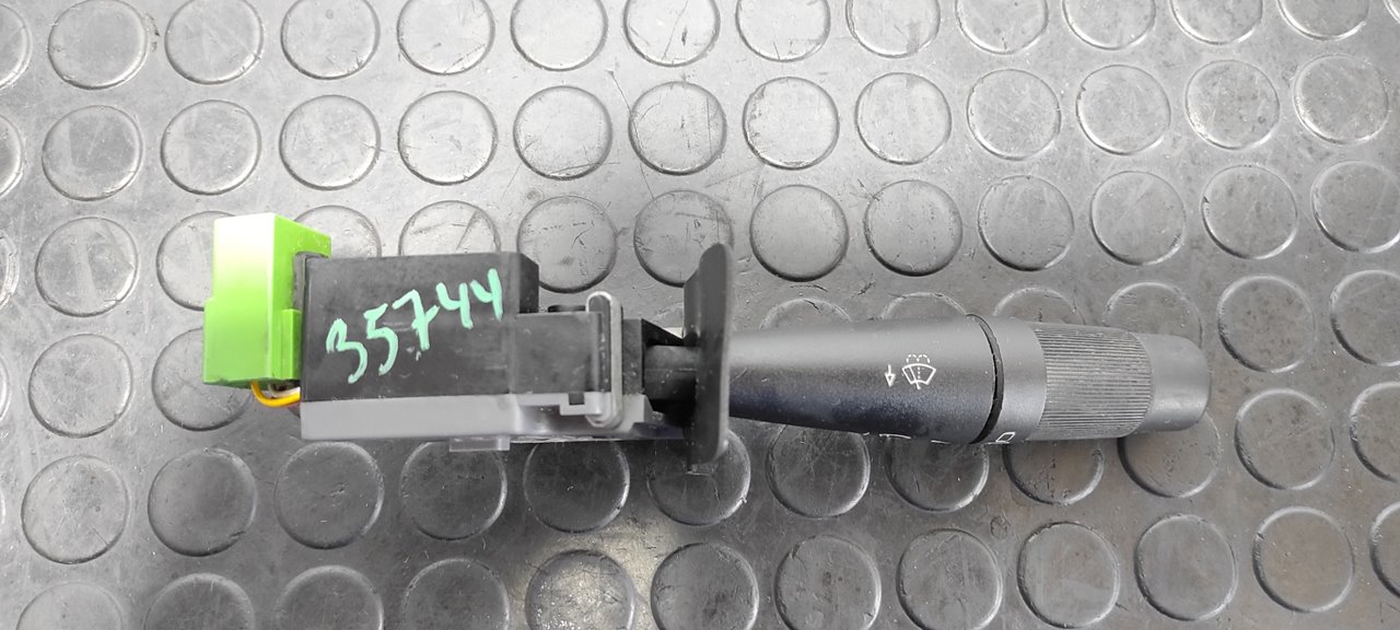 MANDO LIMPIA PEUGEOT 205 BERLINA - vista 5