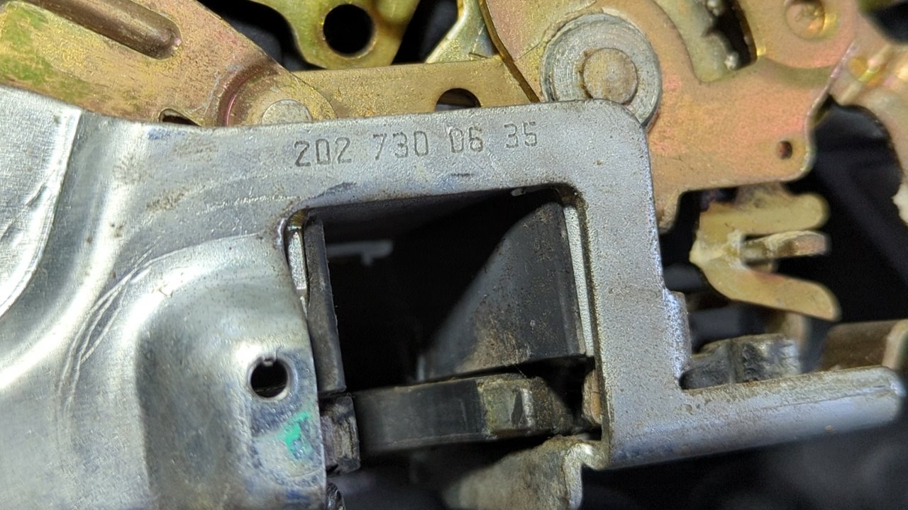 CERRADURA PUERTA TRASERA DERECHA MERCEDES CLASE E (W210) - vista 2