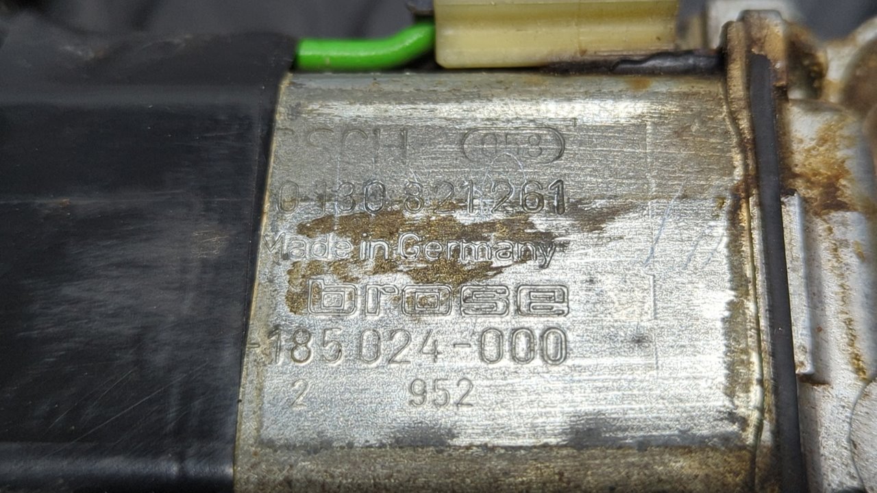 ELEVALUNAS DELANTERO DERECHO MERCEDES CLASE E (W124) - vista 3