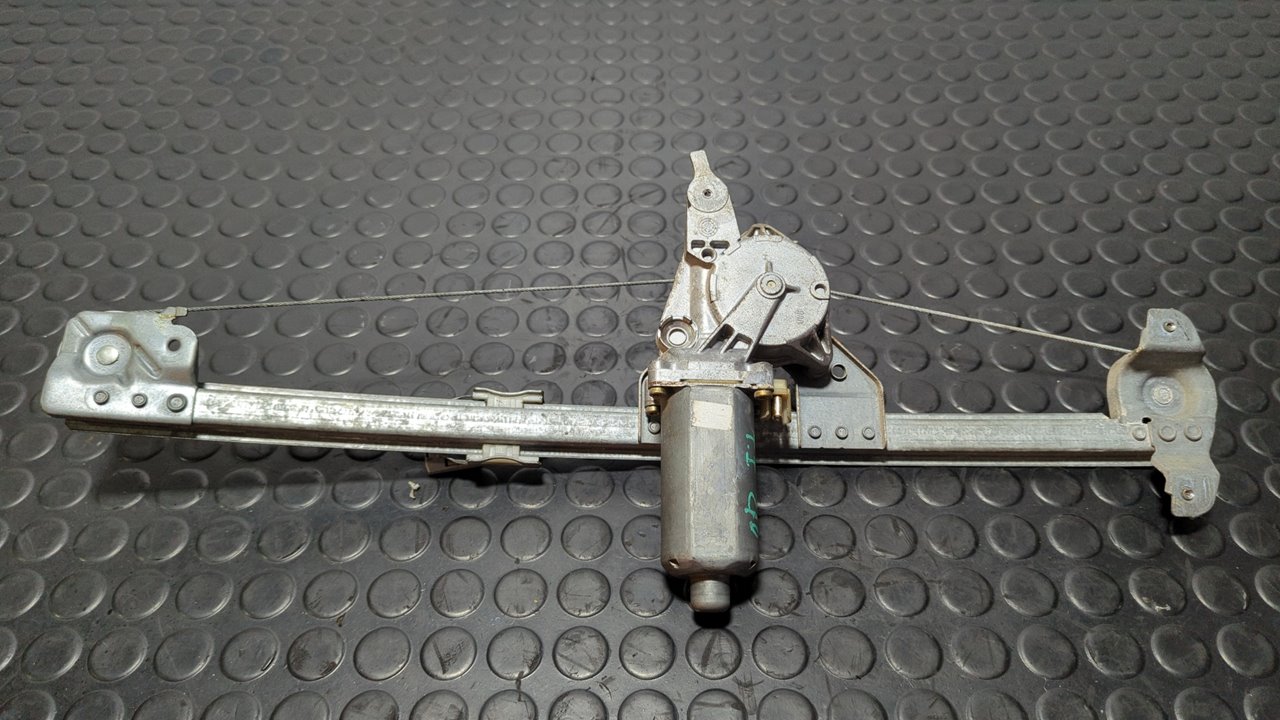 ELEVALUNAS TRASERO IZQUIERDO MERCEDES CLASE C (W202)