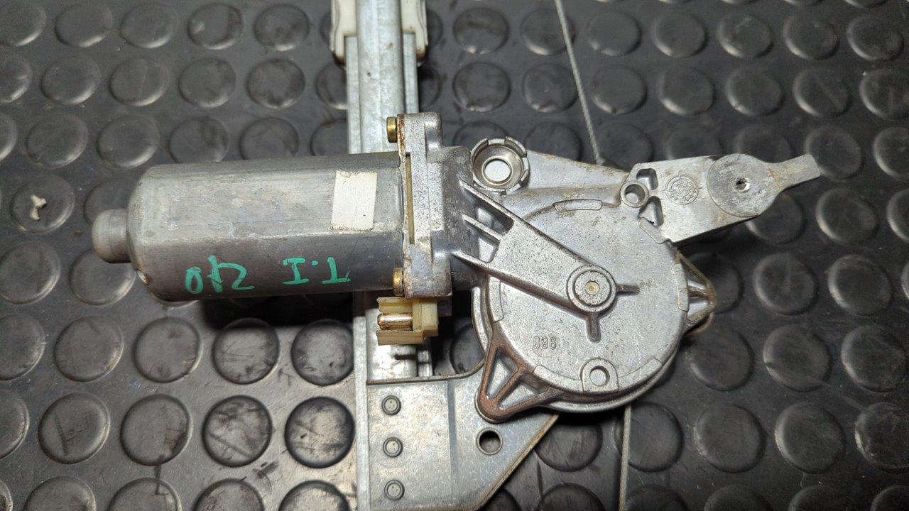 ELEVALUNAS TRASERO IZQUIERDO MERCEDES CLASE C (W202) - vista 2