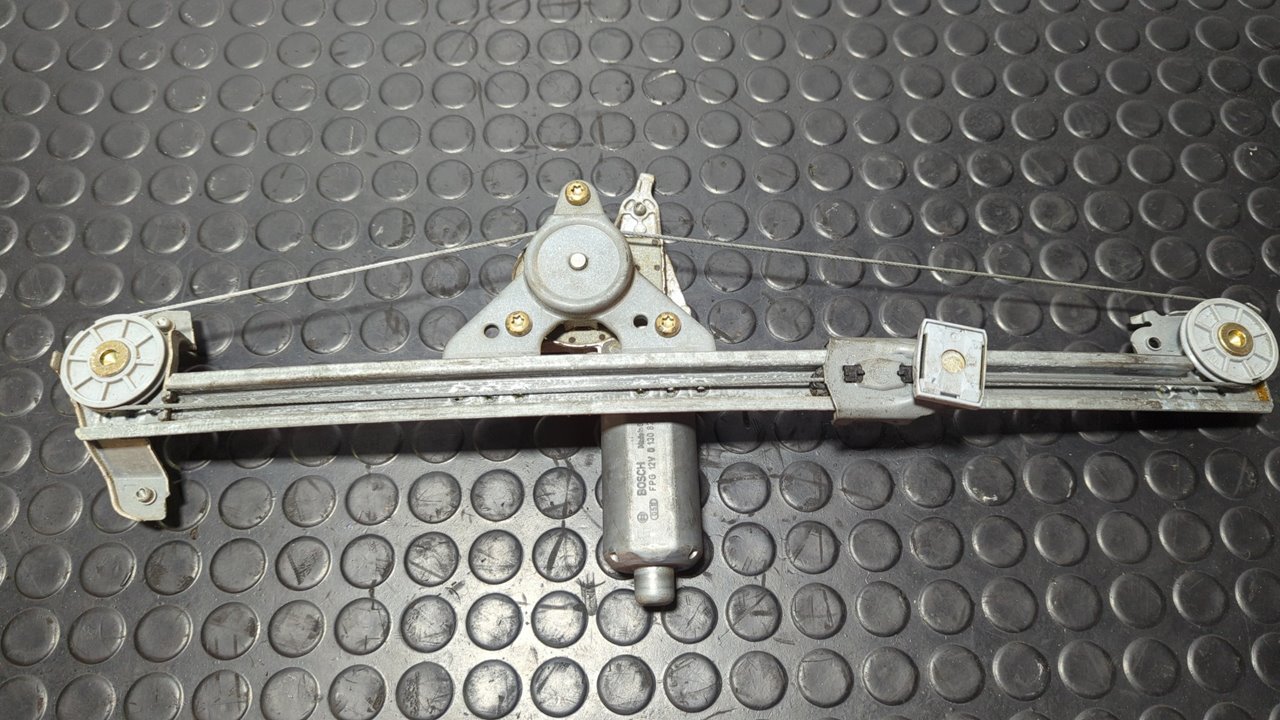 ELEVALUNAS TRASERO IZQUIERDO MERCEDES CLASE C (W202) - vista 5