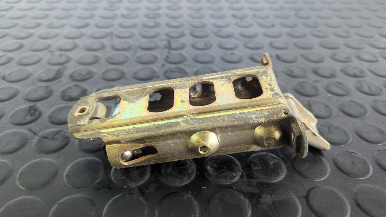 RETENEDOR PUERTA DERECHA MERCEDES CLASE E (W210) - vista 6