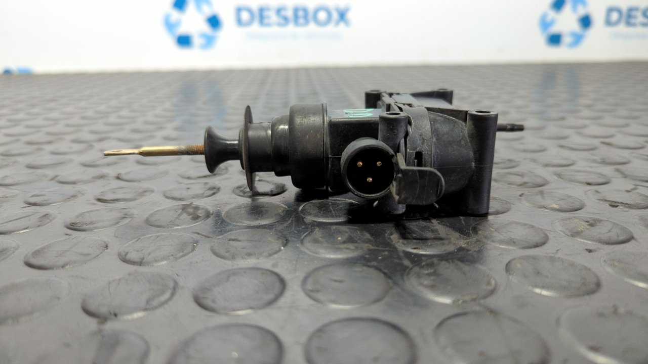 MOTOR CIERRE CENTRALIZADO DELANTERO DERECHO MERCEDES CLASE C (W201) - vista 2