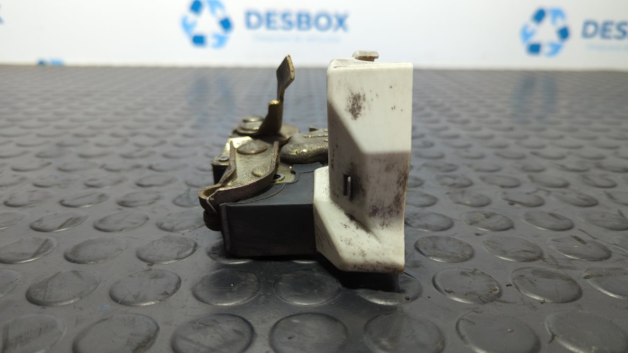 CERRADURA PUERTA TRASERA IZQUIERDA MERCEDES CLASE C (W201) - vista 4