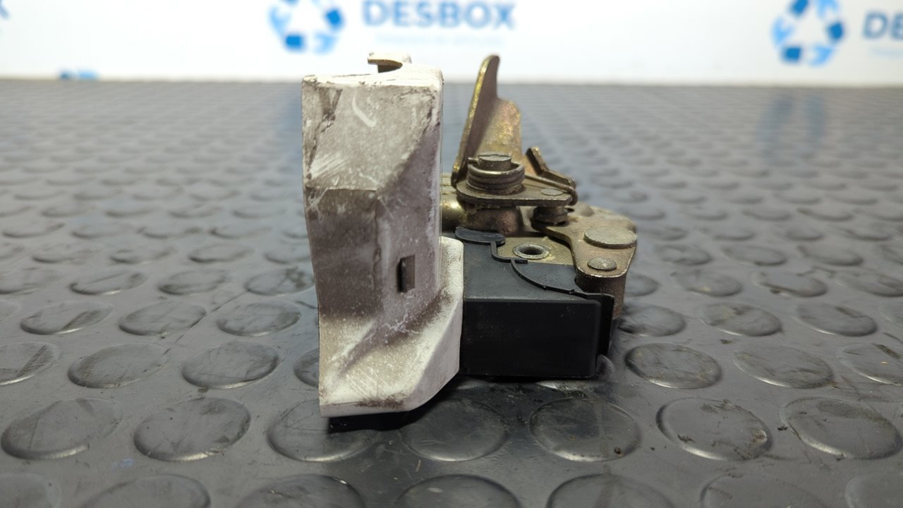 CERRADURA PUERTA TRASERA DERECHA MERCEDES CLASE E (W124) - vista 3