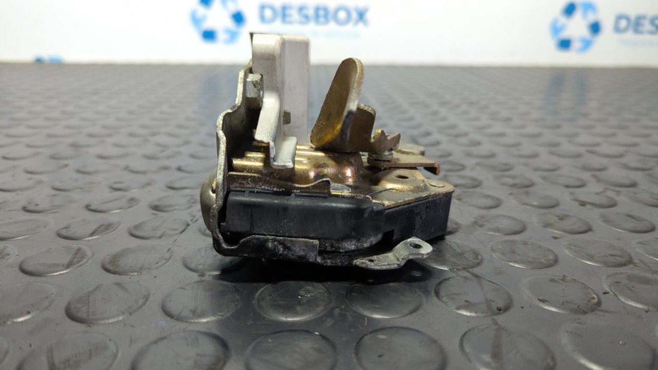 CERRADURA PUERTA TRASERA IZQUIERDA MERCEDES CLASE E (W124) - vista 5