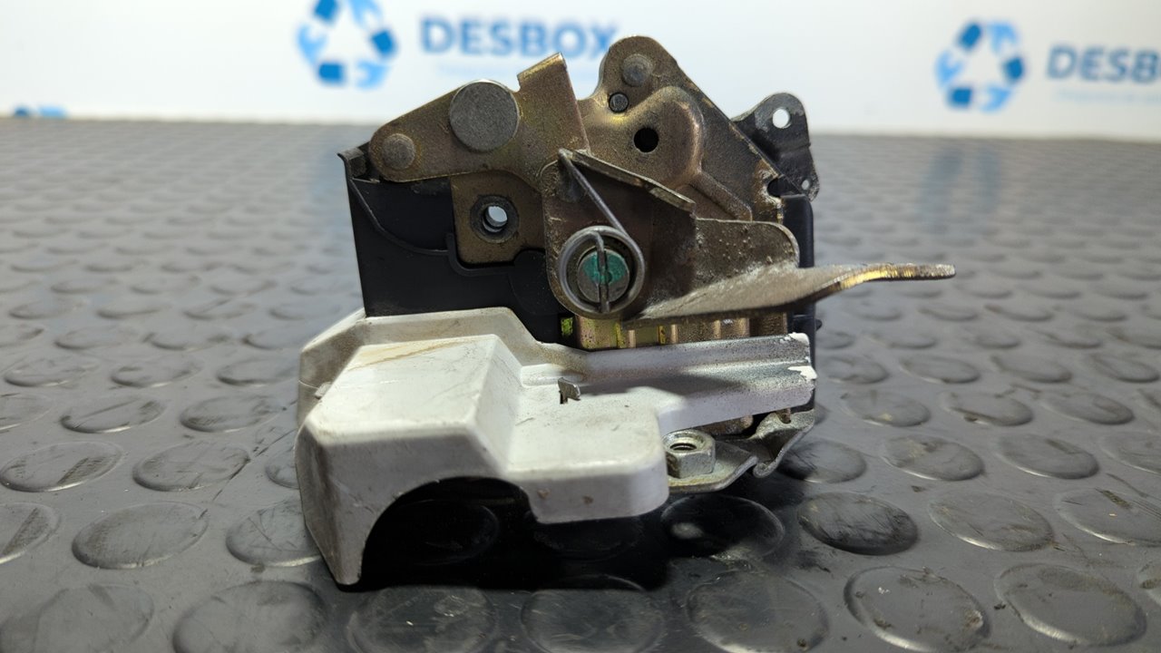 CERRADURA PUERTA TRASERA IZQUIERDA MERCEDES CLASE E (W124) - vista 3