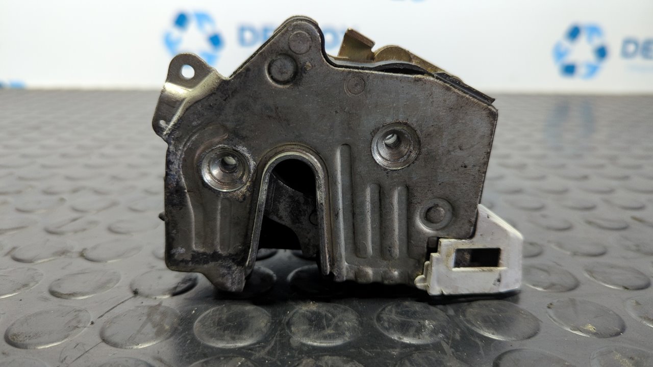 CERRADURA PUERTA TRASERA IZQUIERDA MERCEDES CLASE E (W124) - vista 6