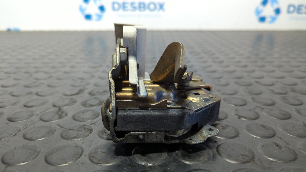 CERRADURA PUERTA TRASERA IZQUIERDA MERCEDES CLASE E (W124) - vista 5