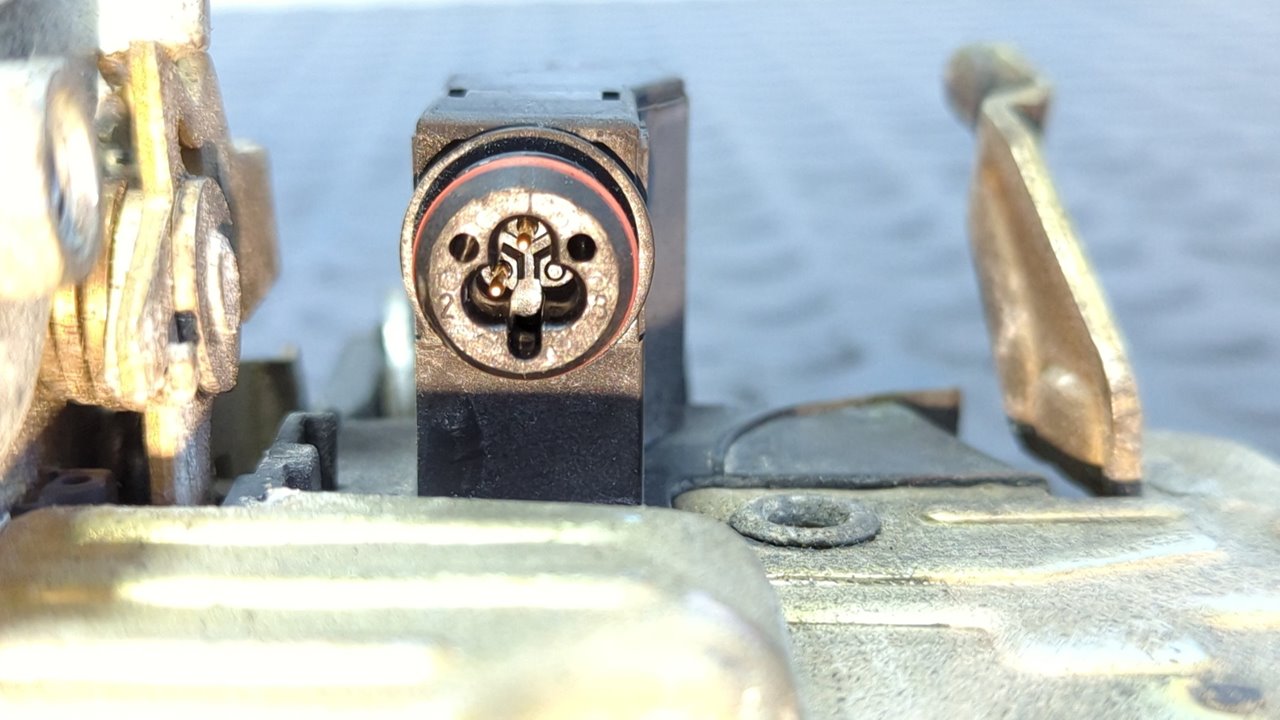 CERRADURA PUERTA DELANTERA IZQUIERDA MERCEDES CLASE E (W124) - vista 7