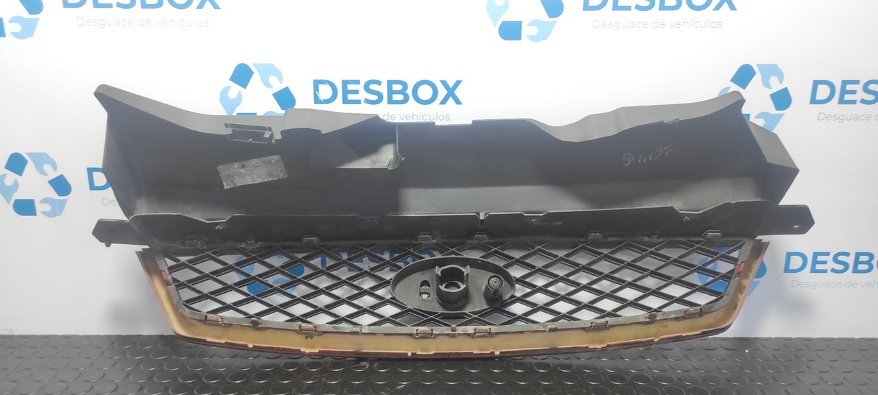 REJILLA DELANTERA FORD FOCUS BERLINA (CAP) - vista 3