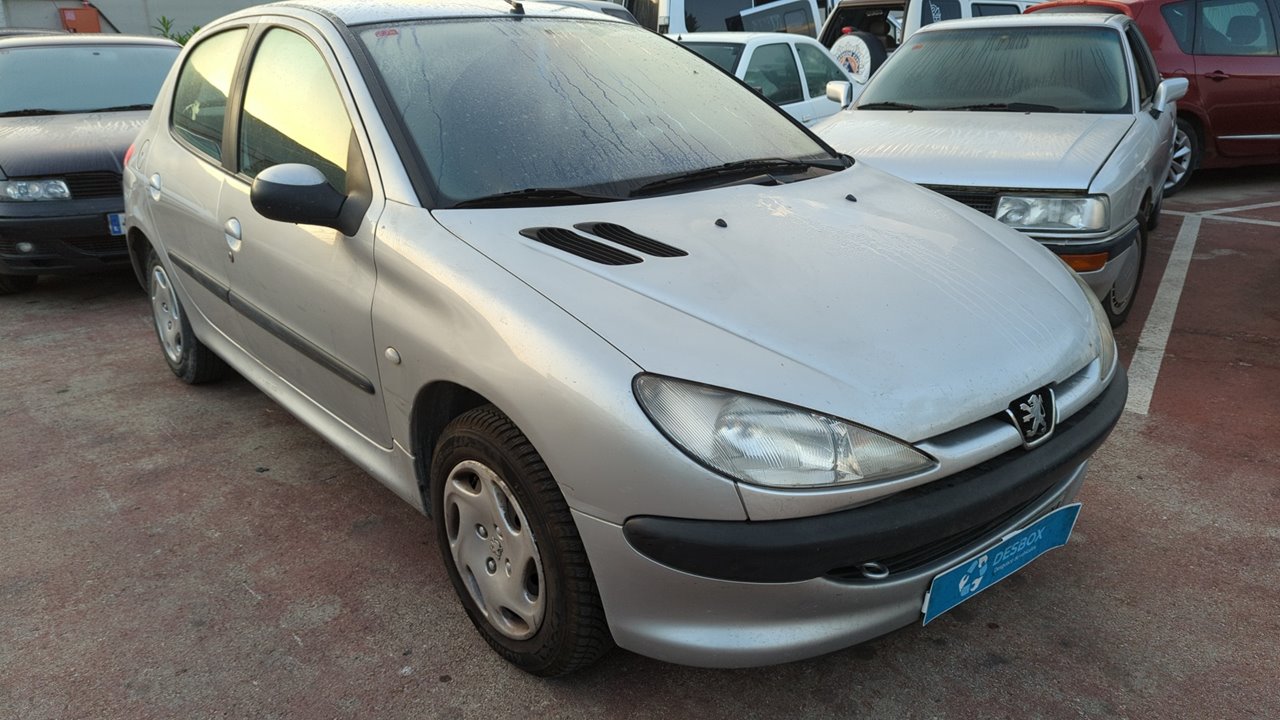 PEUGEOT 206 BERLINA