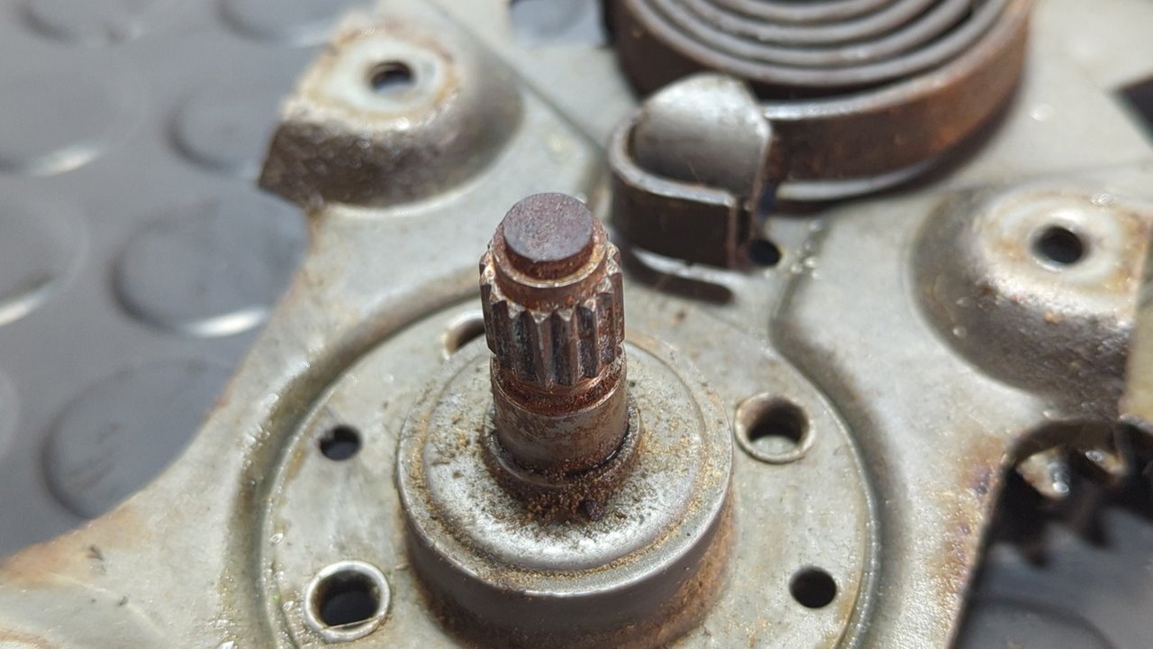 ELEVALUNAS TRASERO IZQUIERDO MERCEDES-BENZ CLASE E (W123) - vista 3