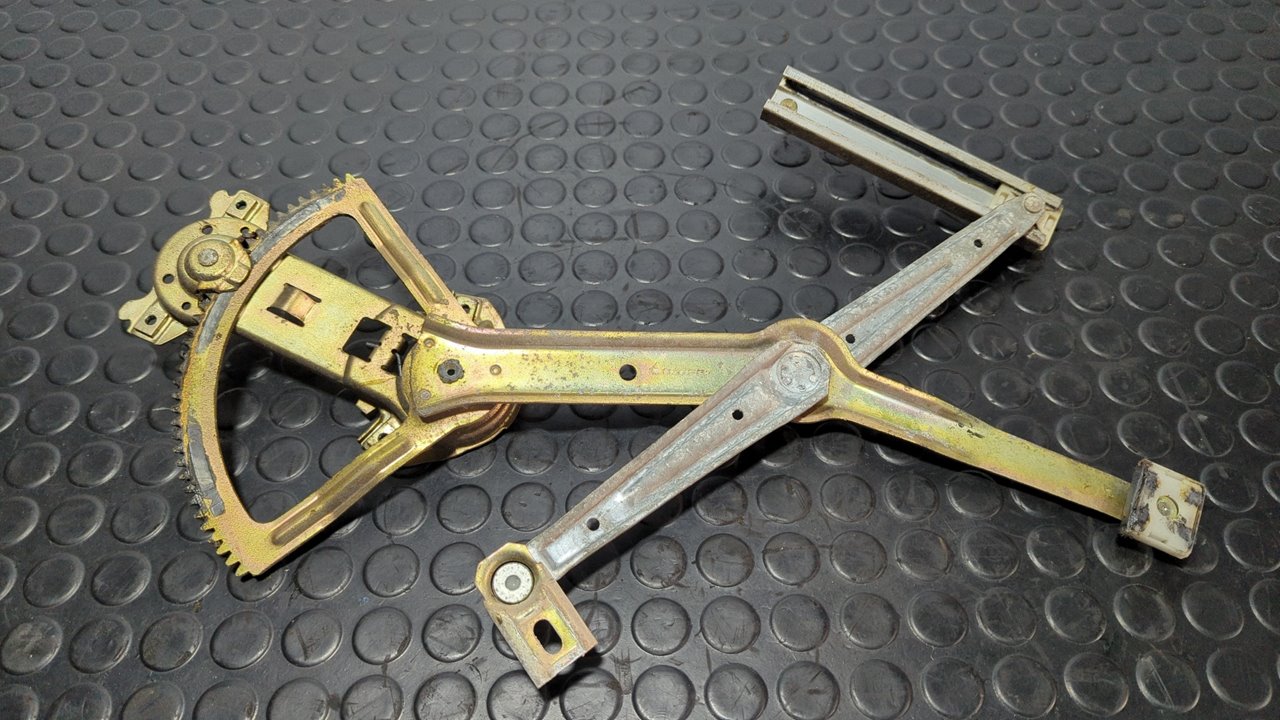 ELEVALUNAS DELANTERO DERECHO MERCEDES CLASE C (W201) - vista 2