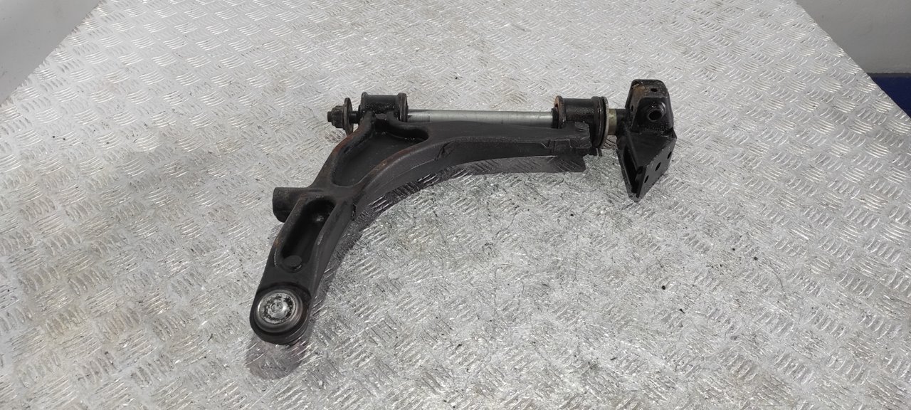 BRAZO DERECHO INFERIOR DELANTERO NISSAN INTERSTAR MOD. 04 (X70) - vista 4
