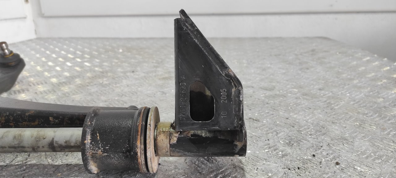 BRAZO DERECHO INFERIOR DELANTERO NISSAN INTERSTAR MOD. 04 (X70) - vista 3