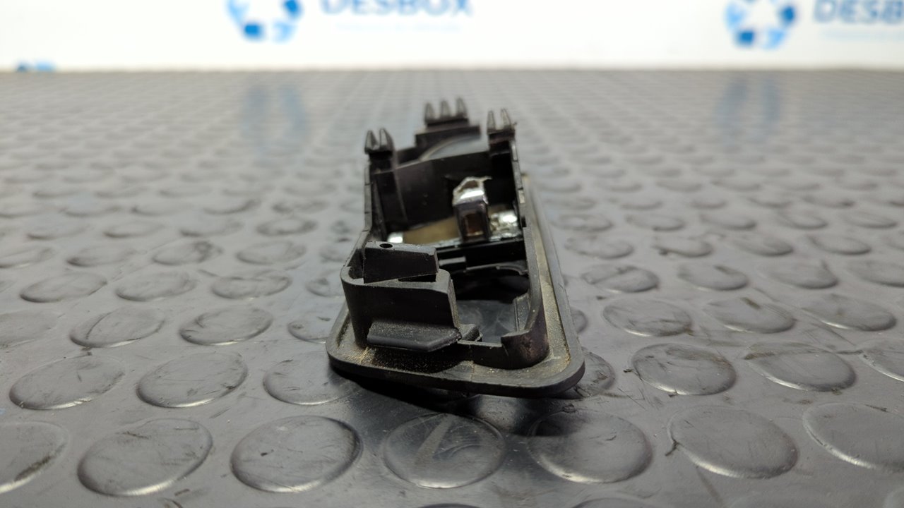 MANETA INTERIOR DELANTERA DERECHA MERCEDES-BENZ CLASE C (W201) - vista 2