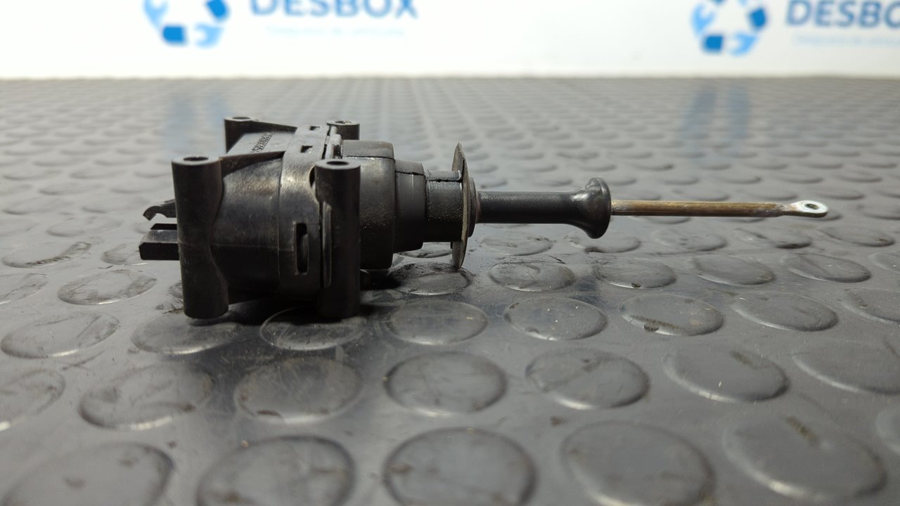 MOTOR CIERRE CENTRALIZADO TRASERO IZQUIERDO MERCEDES-BENZ CLASE C (W201) BERLINA - vista 5