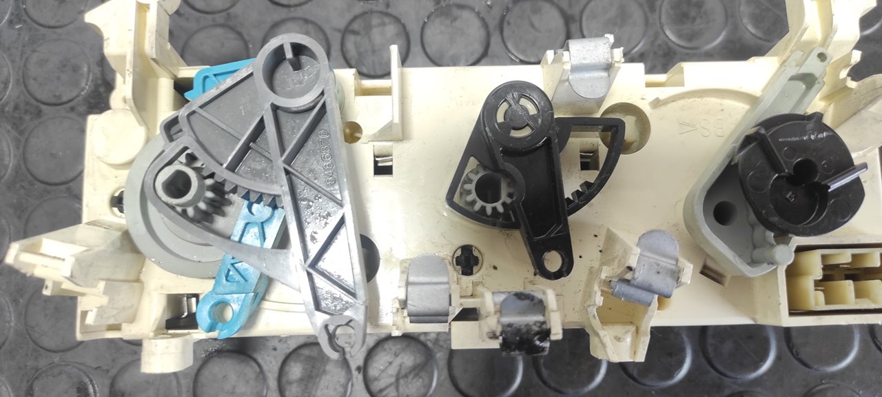 MANDO CALEFACCION / AIRE ACONDICIONADO PEUGEOT PARTNER (S1) - vista 4