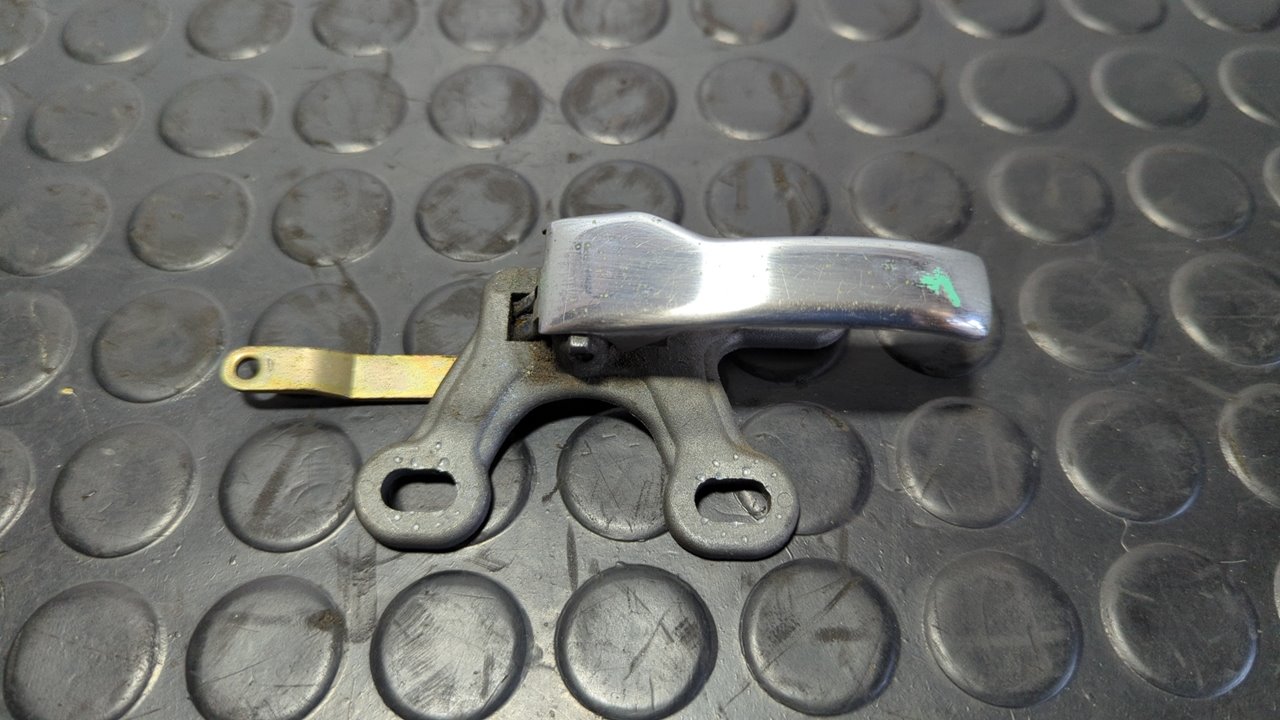 MANETA INTERIOR DELANTERA IZQUIERDA MERCEDES CLASE E (W114/W115)