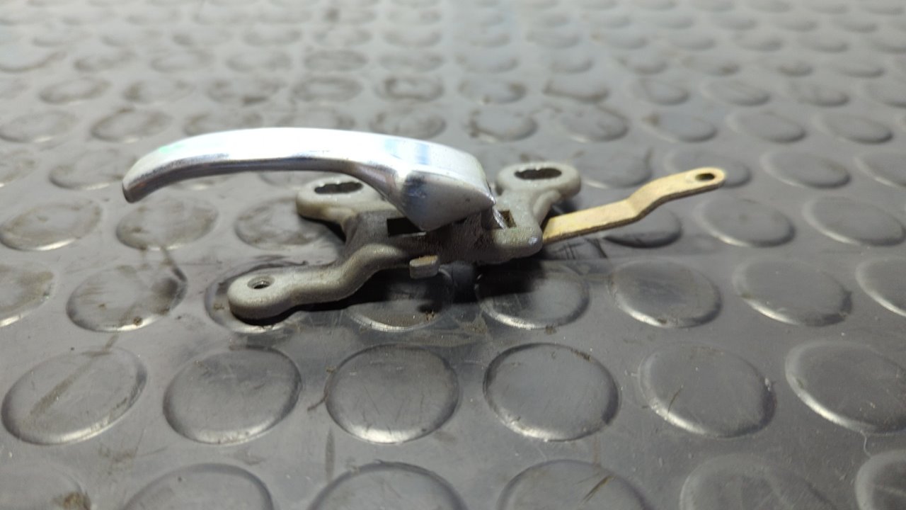 MANETA INTERIOR DELANTERA IZQUIERDA MERCEDES CLASE E (W114/W115) - vista 2