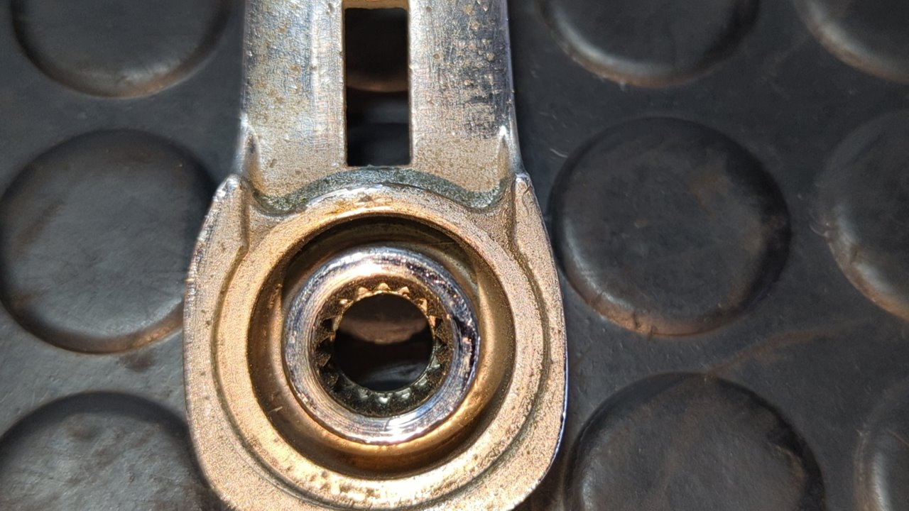 MANETA ELEVALUNAS TRASERA DERECHA MERCEDES CLASE E (W114/W115) - vista 6