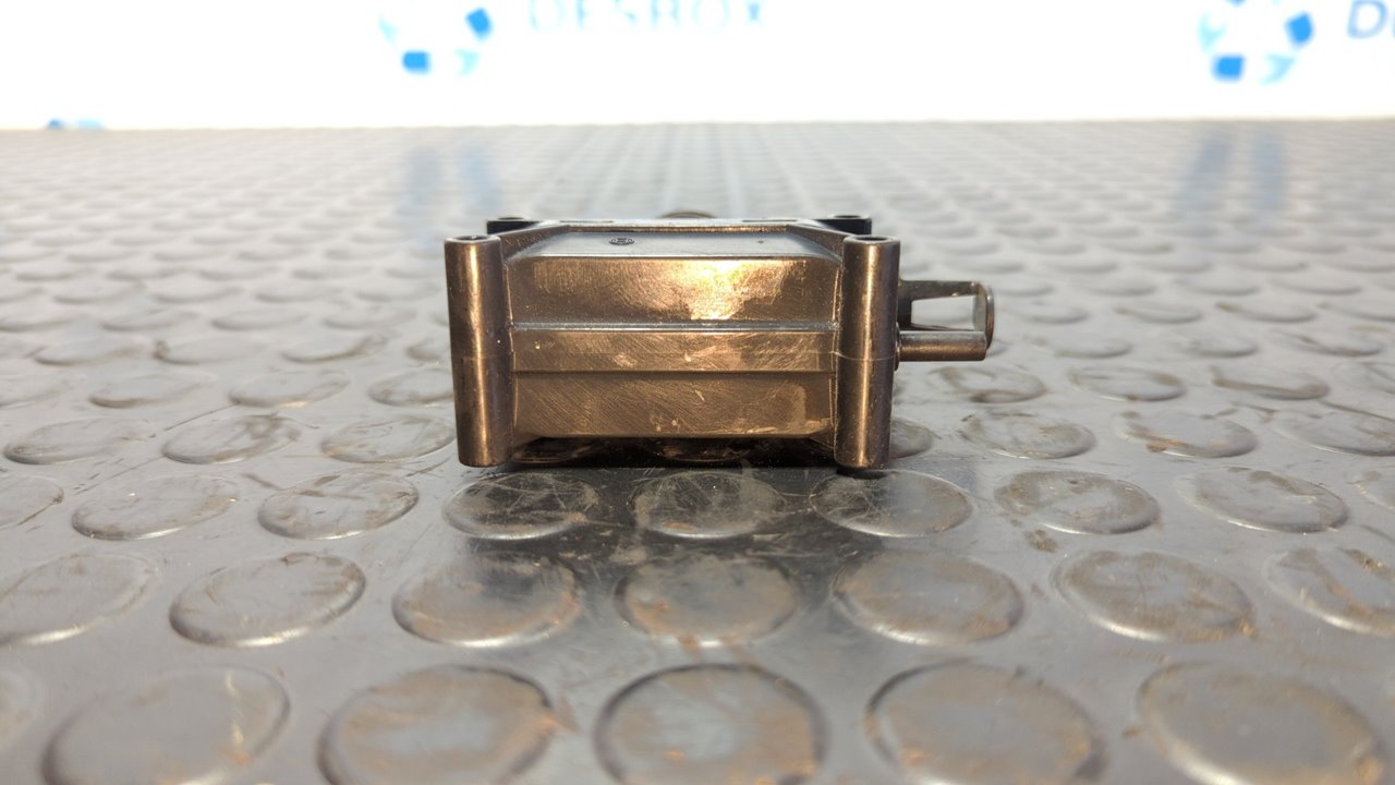 MOTOR CIERRE CENTRALIZADO DELANTERO DERECHO MERCEDES CLASE E (W124) - vista 3