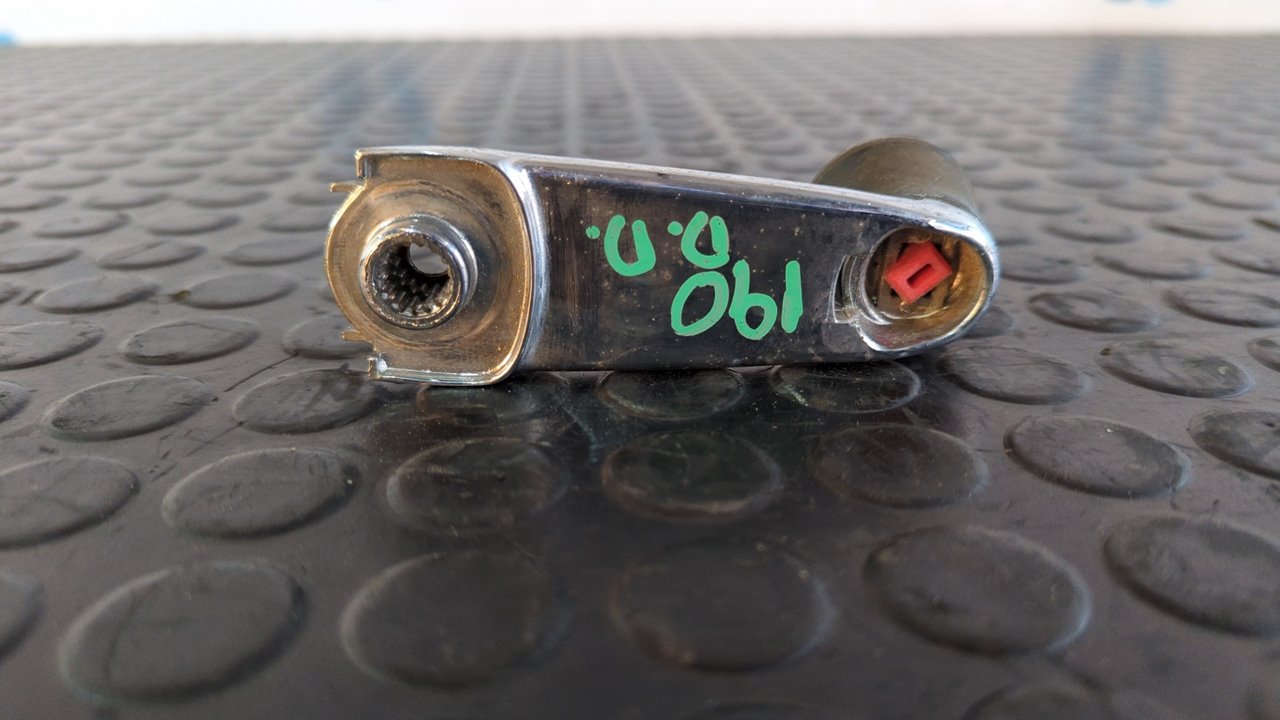 MANETA ELEVALUNAS DELANTERA DERECHA MERCEDES CLASE C (W201) - vista 2