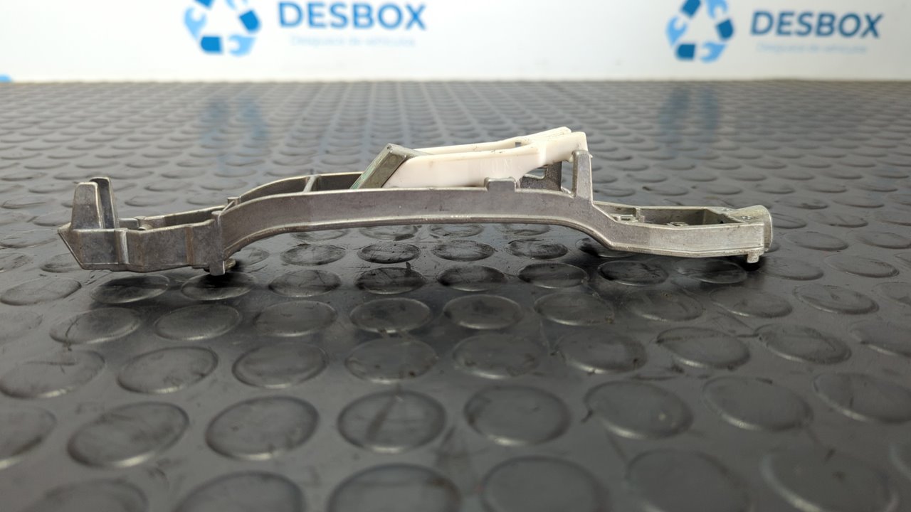 SOPORTE MANETA TRASERA DERECHA MERCEDES CLASE E (W124) - vista 5