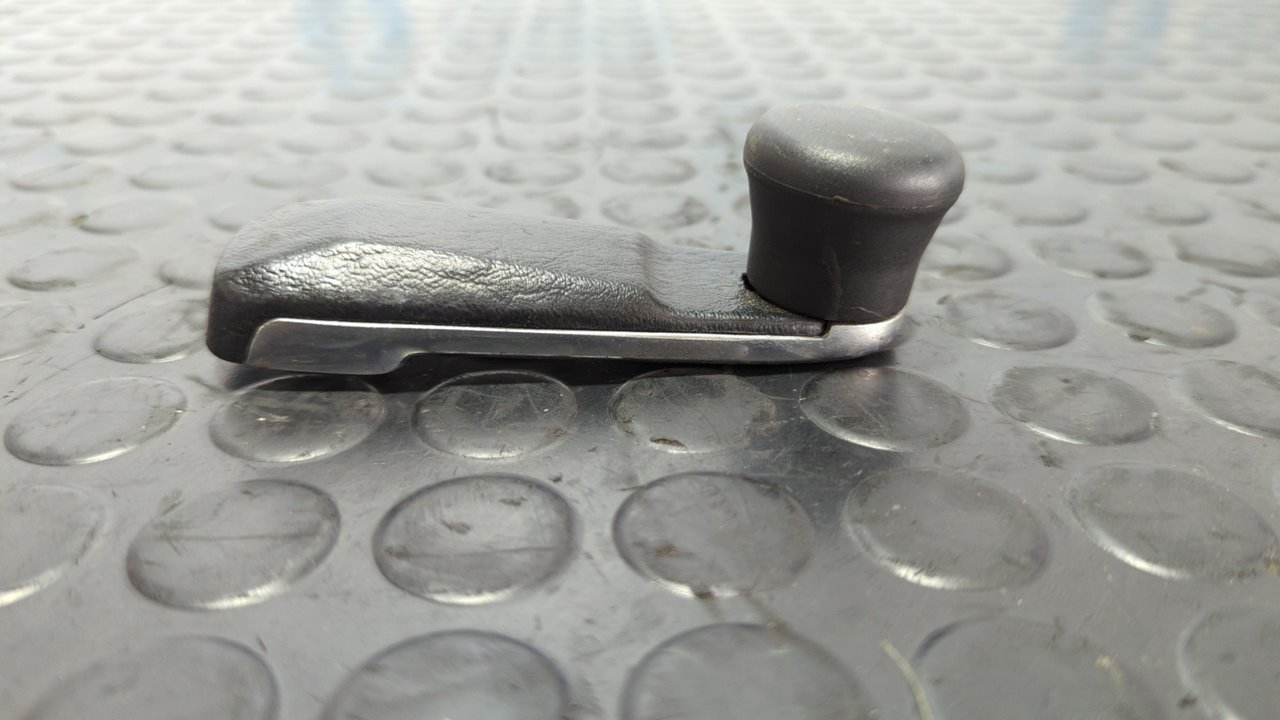 MANETA ELEVALUNAS TRASERA IZQUIERDA MERCEDES-BENZ CLASE C (W201) BERLINA - vista 4