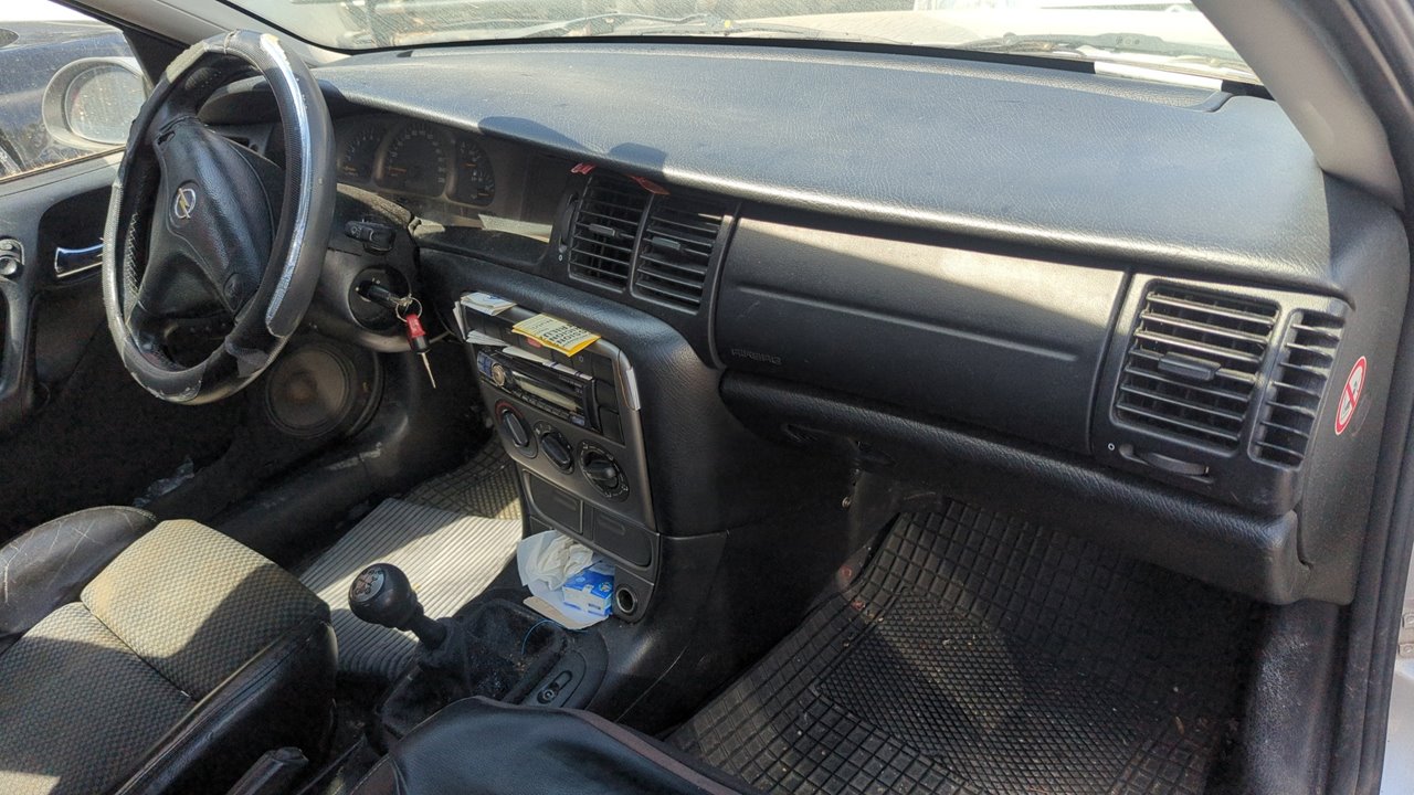 CINTURON TRASERO IZQUIERDO OPEL VECTRA B BERLINA - vista 2