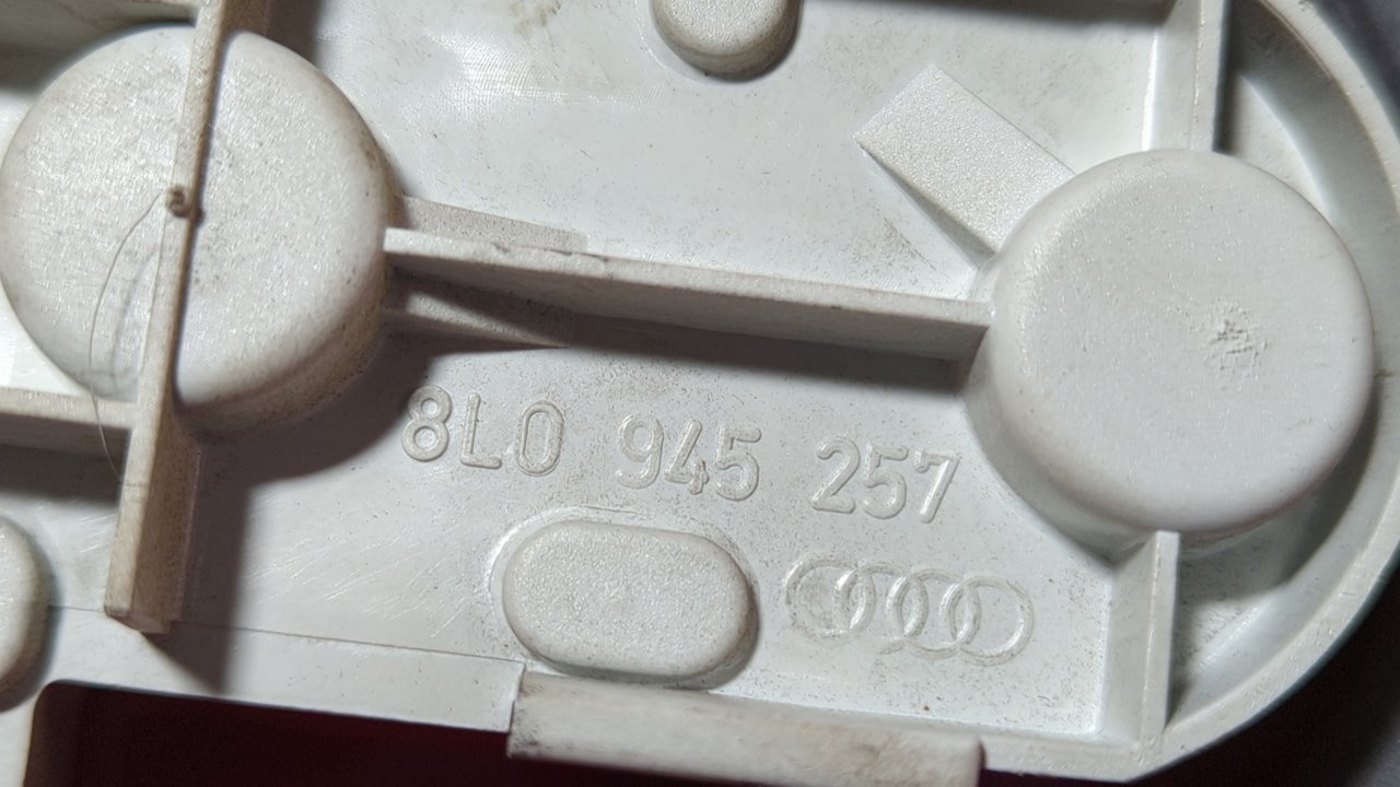 PILOTO TRASERO IZQUIERDO AUDI A3 (8L) - vista 9