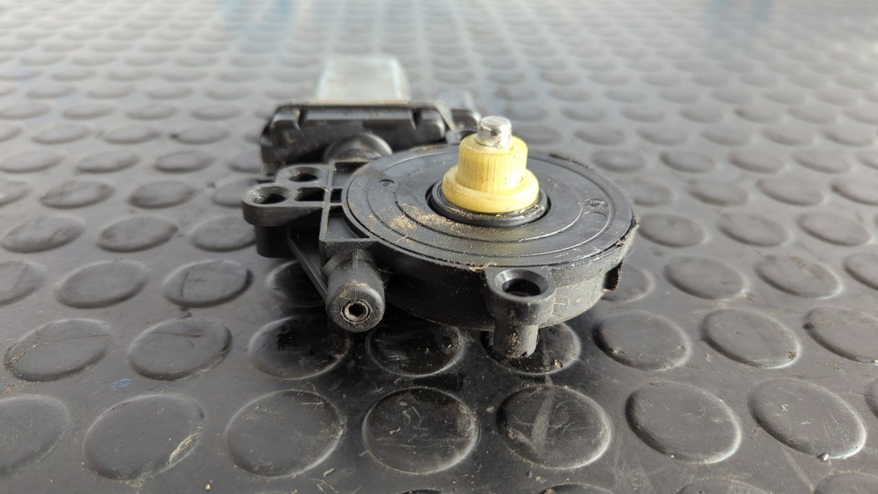 MOTOR ELEVALUNAS DELANTERO DERECHO PEUGEOT EXPERT KASTEN KOMFORT - vista 5