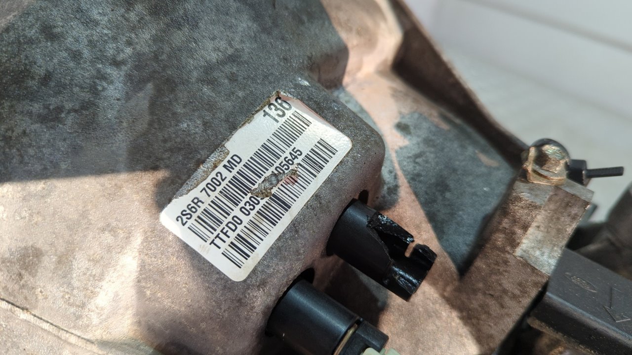 CAJA CAMBIOS FORD FIESTA (CBK) - vista 2