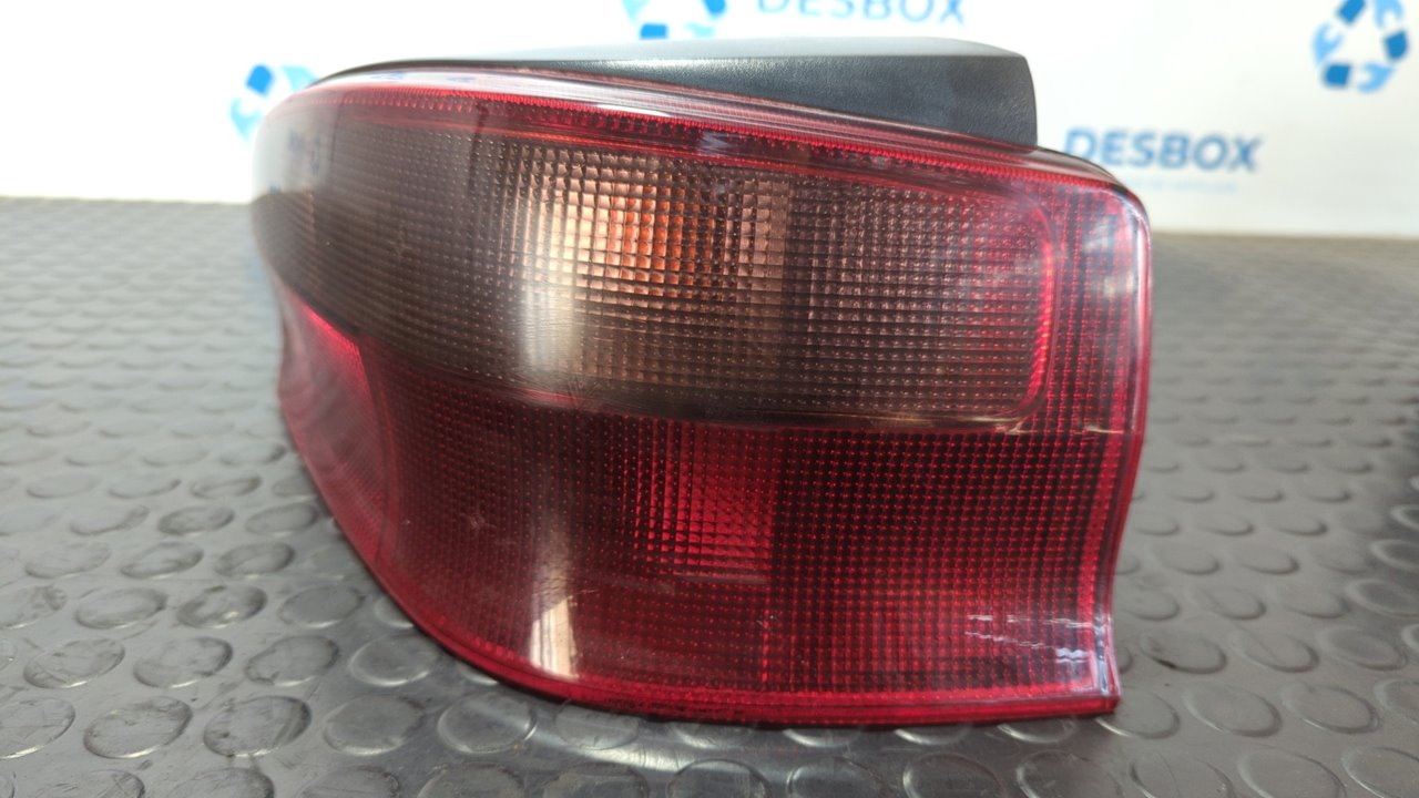 PILOTO TRASERO DERECHO CITROEN SAXO - vista 3