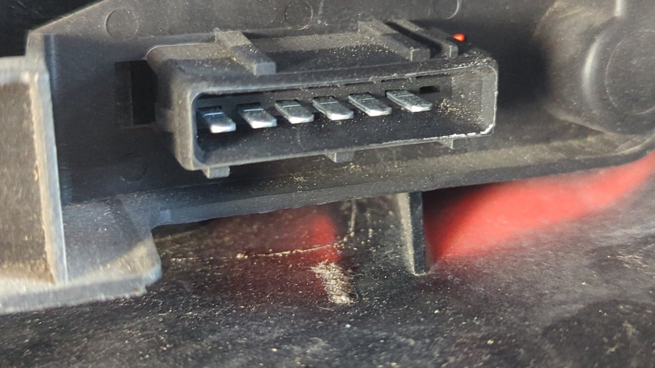 PILOTO TRASERO DERECHO CITROEN SAXO - vista 2