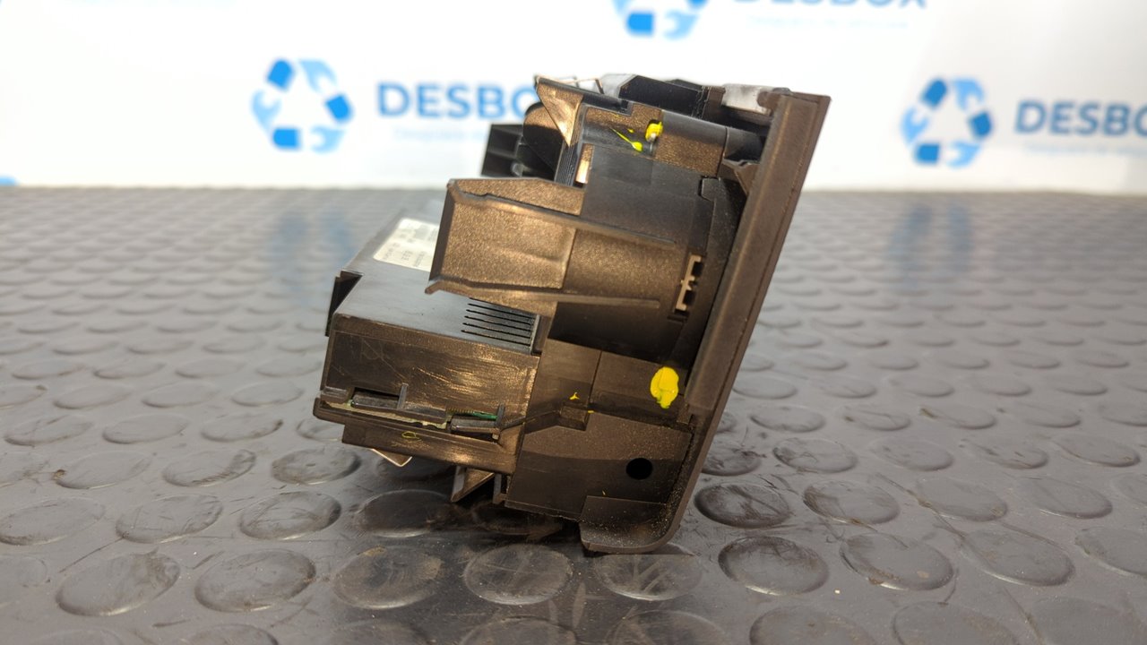 MANDO CLIMATIZADOR AUDI A3 SPORTBACK (8P) - vista 4