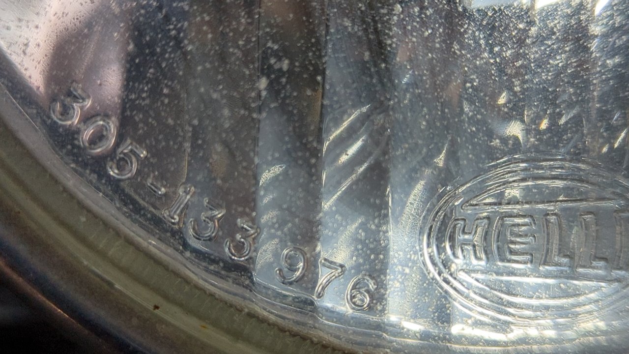 FARO DERECHO BMW SERIE 5 BERLINA (E34) - vista 4