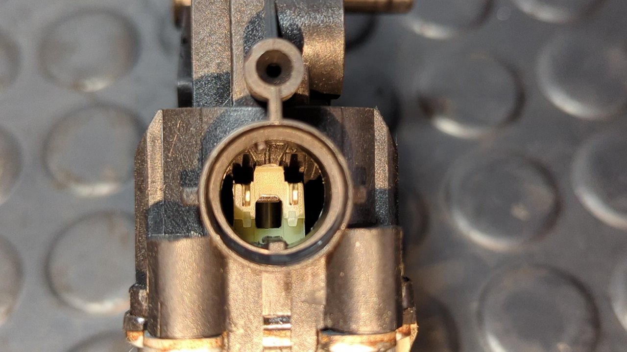 MOTOR ELEVALUNAS DELANTERO DERECHO NISSAN QASHQAI (J10) - vista 4