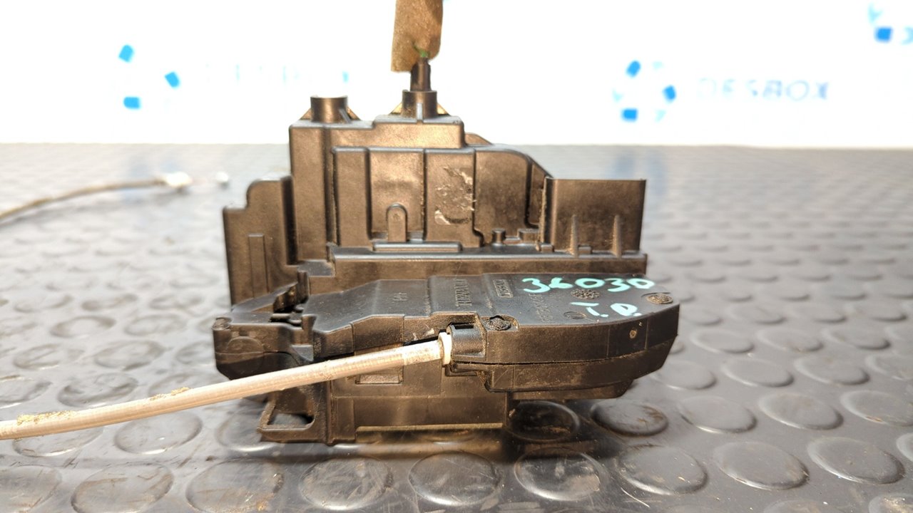 CERRADURA PUERTA TRASERA DERECHA NISSAN QASHQAI (J10)