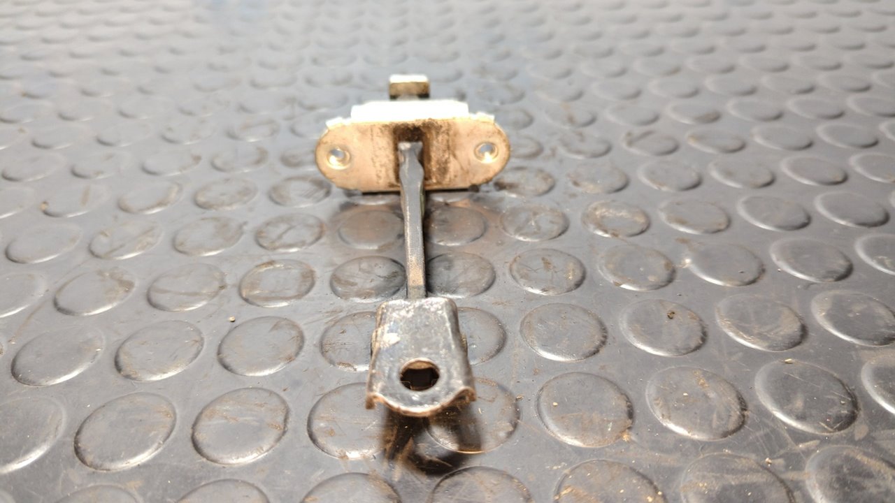 RETENEDOR PUERTA IZQUIERDA  NISSAN QASHQAI (J10) - vista 3