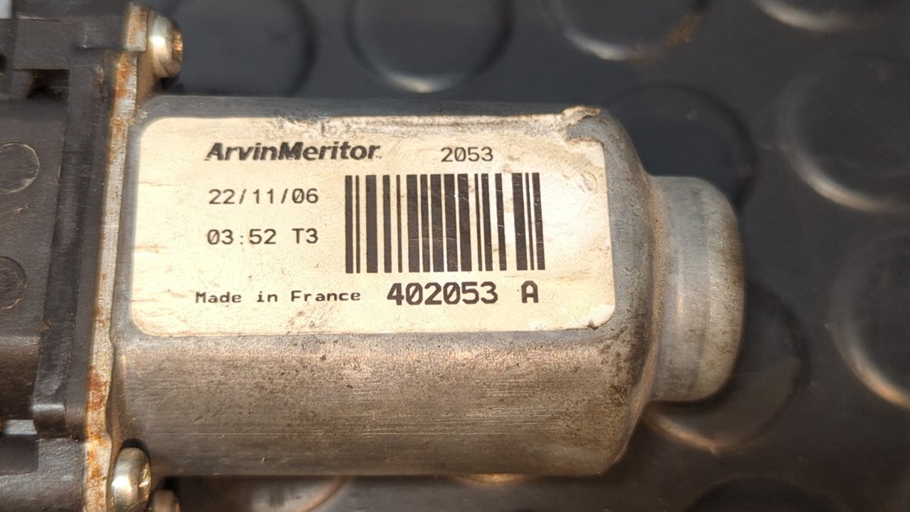 ELEVALUNAS TRASERO IZQUIERDO NISSAN QASHQAI (J10) - vista 6