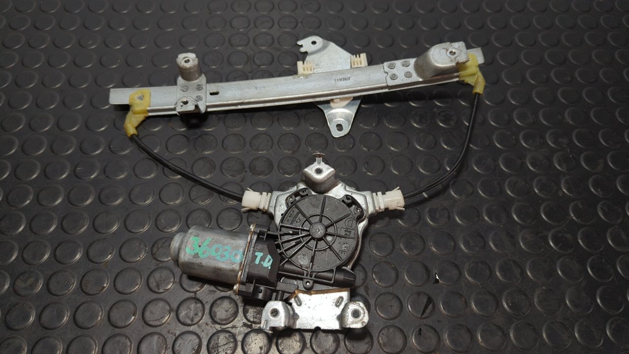 ELEVALUNAS TRASERO DERECHO NISSAN QASHQAI (J10) - vista 2