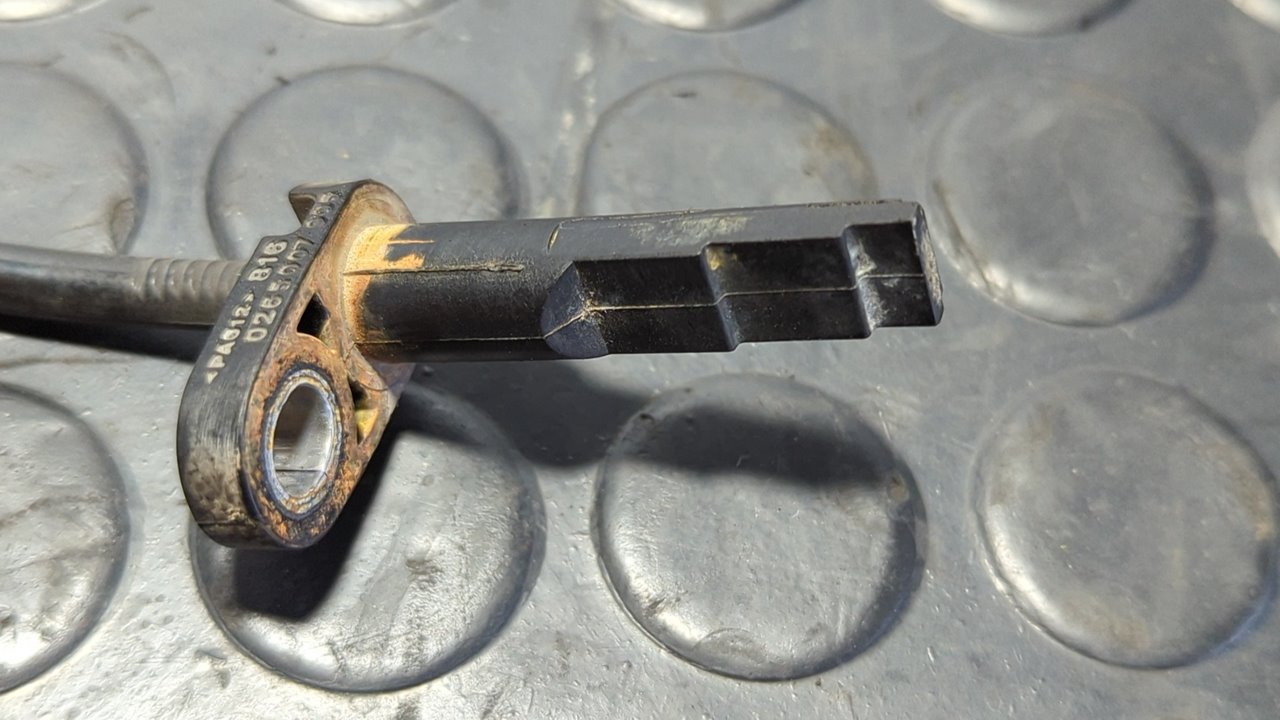 SENSOR ABS DELANTERO IZQUIERDO  NISSAN QASHQAI (J10) - vista 3