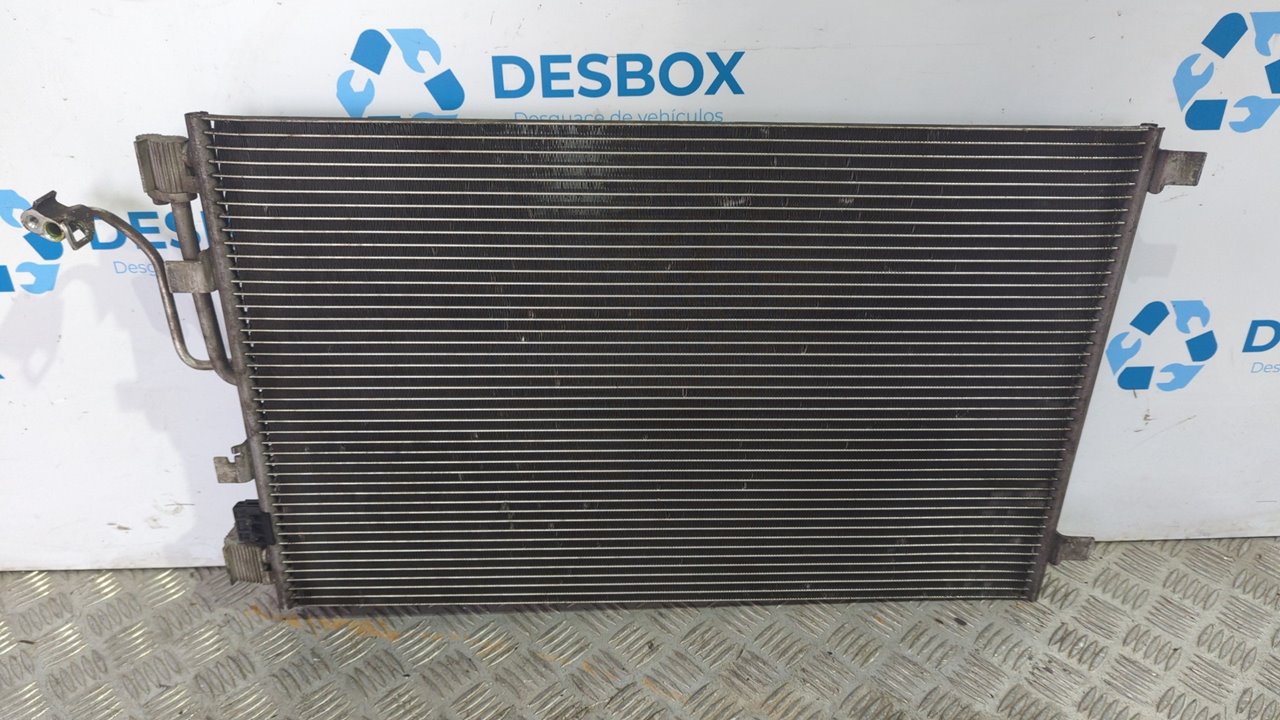 CONDENSADOR / RADIADOR  AIRE ACONDICIONADO NISSAN QASHQAI (J10) - vista 4