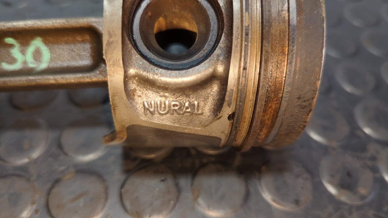 PISTON NISSAN QASHQAI (J10) - vista 9