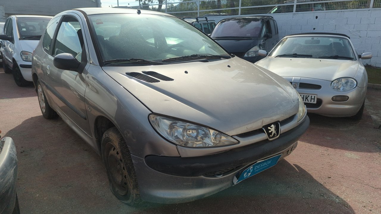 PEUGEOT 206 BERLINA