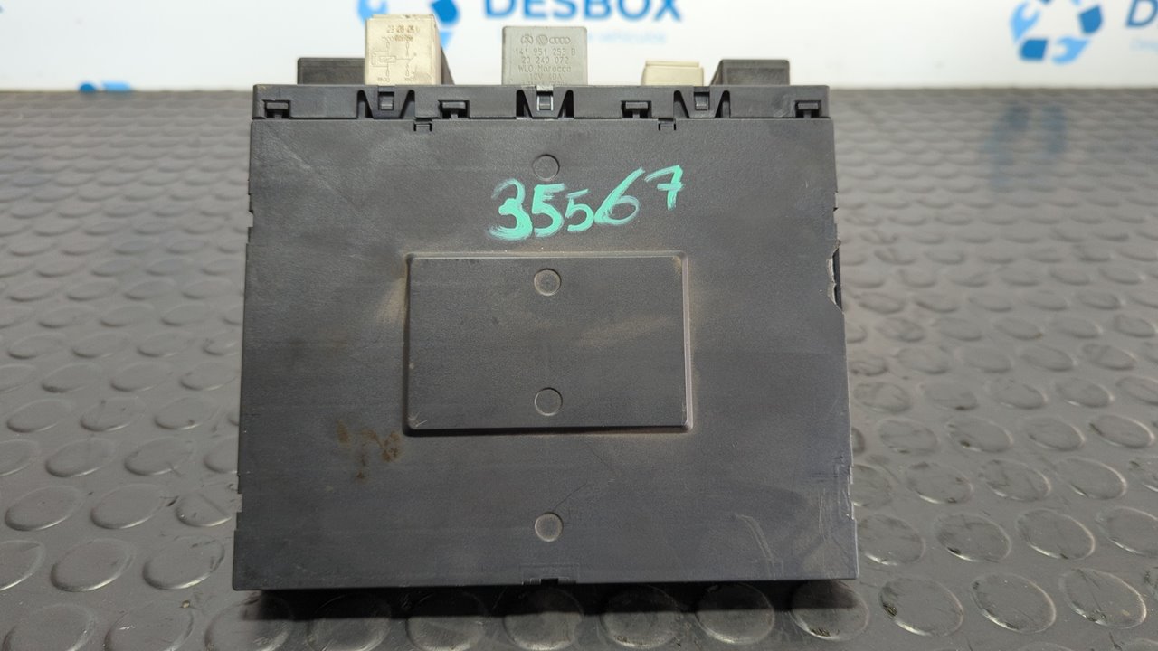 CAJA RELES / FUSIBLES VOLKSWAGEN PASSAT BERLINA (3C2) - vista 5