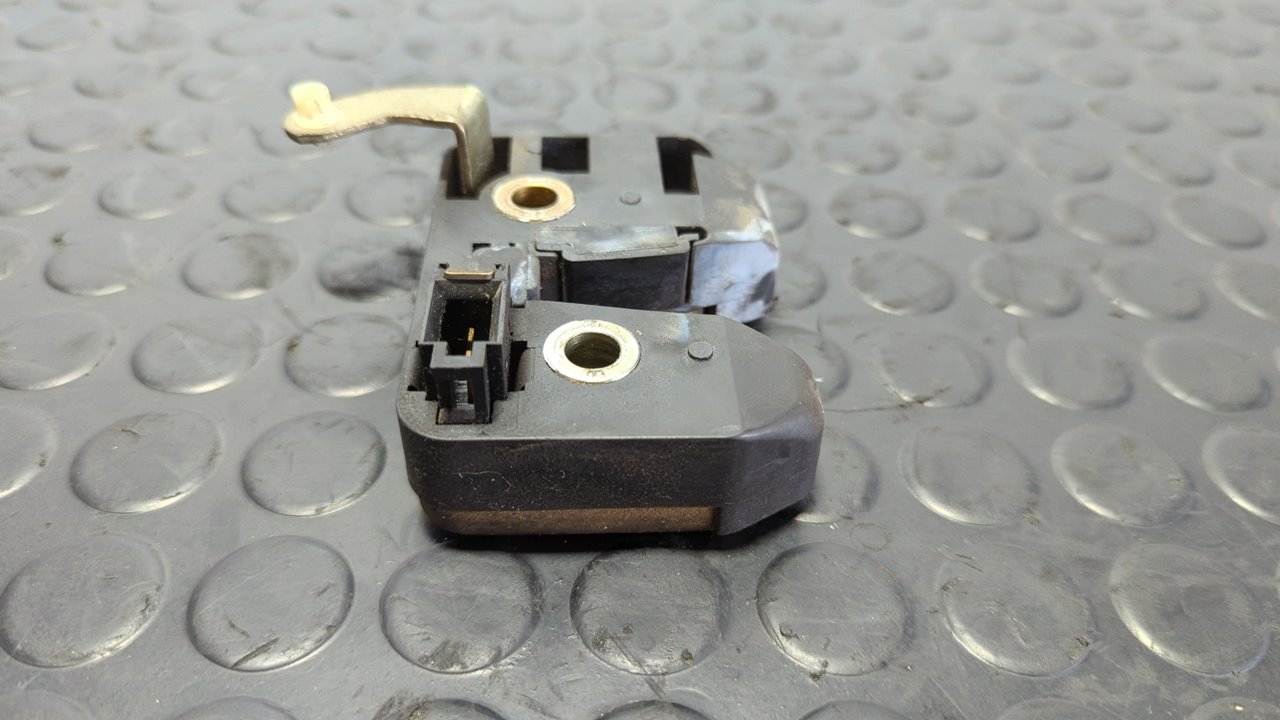 CERRADURA MALETERO / PORTON VOLKSWAGEN CORRADO (509) - vista 6